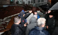 6,1'lik deprem sonrasında Bakan Yerlikaya sahada