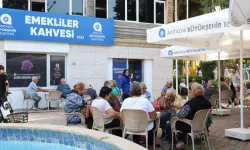 Alanya Emekli Kahvesine emeklilerden tam not