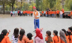 Bitlis Belediyesi Tiyatro Topluluğu, sezonu açtı