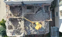 Bursa Osmangazi'de ruhsatsız katlara anında müdahale