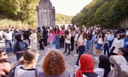 İstanbul'da binlerce kız öğrencinin geleceği aydınlanıyor