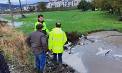 İzmir Bergama aşırı yağışlarla mücadele ediyor