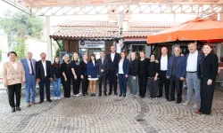 İzmir Narlıdere'de Muhtarlar Günü kutlandı