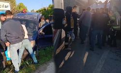 İnegöl'de Alt Geçit Girişinde Feci Kaza: 5 Yaralı