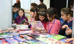 Konya'da kitapla buluşma sürüyor