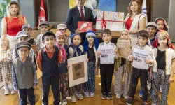 Mersin'de miniklerden Cumhuriyet coşkusu