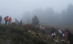Sakarya'da sisler içindeki Kılıçkaya'da büyüleyici gün
