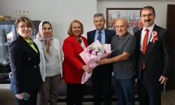 Artvin Valisi Ergün'den emekli öğretmene anlamlı ziyaret