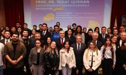 Bakan Işıkhan Dokuz Eylül Üniversitesi'nde öğrencilerle buluştu