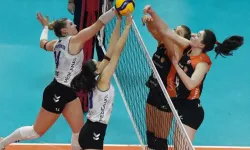 Bursa Nilüferli Sultanlar Eczacıbaşı Dynavit'i 3-1 mağlup etti