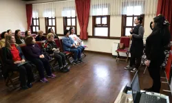 Bursa'da kadınlar şiddet türlerini Osmangazi'de öğrendi