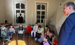 İzmir'de Başkan Tugay'dan çocuklara: ''Her şey sizin için''