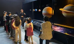 İzmir'de hayallerini çizen 650 çocuk Uzay Kampüsü'nde buluştu