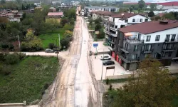 Kocaeli'de Kartepe Çepni Caddesi'nde üstyapı yenileniyor