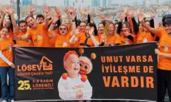 LÖSEV'den Üsküdar sahilinde danslı farkındalık