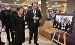 Manisa'da 'Ata'nın Sanat Mirası' söyleşi ve fotoğraf sergisine yoğun ilgi