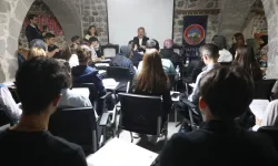 Mustafa Palancıoğlu Mektep Melikgazi'de öğrencilerle buluştu