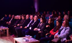 Bursa Osmangazi’de Tiyatro Keyfi Yaşandı