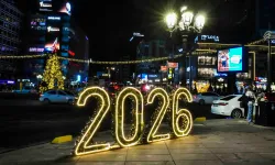 Başkentte yılbaşı coşkusu Kızılay Meydanı'nda