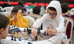 Geleceğin satranç şampiyonları Maltepe'de yarıştı