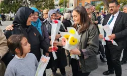 Gölcük'te Dünya Kadın Hakları Günü kutlaması