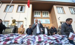 Ezim Ailesinden İnegöl’de 123 Öğrenciye Forma Desteği