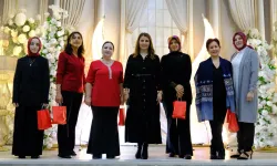 İlham veren kadınlar Gölcük'te moral depoladı