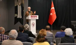 İzmir Bornova'da Kent Söyleşileri'nde şiir rüzgârı