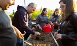 İzmir'de tohumdan toprağa, topraktan sofraya