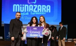 Kocaeli'de genç münazırlar, 'Bi' Diyeceğim Var' dedi