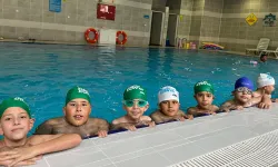 Konya'da 'Yüzme Bilmeyen Kalmasın' projesi 20 ilçede devam ediyor