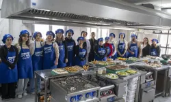 Mersin'de yeni yıla lezzetli ve ışıltılı dokunuşlar