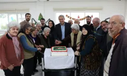 Nilüfer'de yaşlılar yeni yılı coşkuyla karşıladı