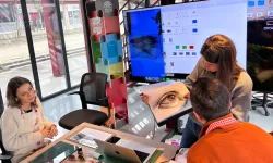 Bursa'da Pancar Deposu'nda gündelik malzemeler sanata dönüştü