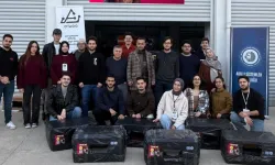 Bursa'da üniversiteli gençlerden sokak hayvanlarına sıcak yuva