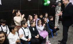 Çayırova'da çocuk kulüplerinde karne coşkusu