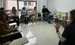 Engelsiz Ebeveyn Akademisi'nde gelecek planlaması konuşuldu