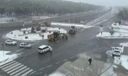 Gaziantep'te karla mücadeleye tüm hızıyla devam