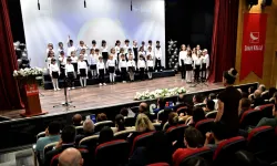 İzmir Bornova'da öğrencilerin oylarıyla gelen birincilik