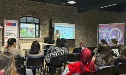 İzmir'in Meslek Fabrikası 10 yıldır iş, aş, umut üretiyor