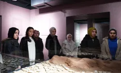 Lima öğrencileri Taş Bina'daki Siyer Sergisi'ni ziyaret etti