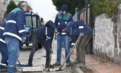 Manisa'da ekipler yağışa karşı sahada