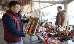 Mersin'de antika pazarı geçmişi gelecekle buluşturuyor