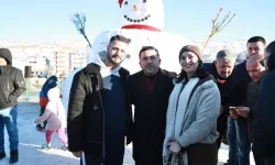 Nevşehir Belediyesi'nden 'kardan adam' mutluluğu