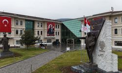 Bursa Osmangazi’de Her Yer Kırmızı Beyaz