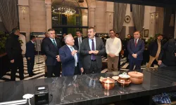 Yusuf Tekin'den Mutfak Sanatları Merkezi'ne övgü