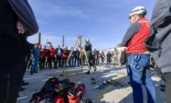 Afetlerde mahsur kalan hayvanlar unutulmayacak