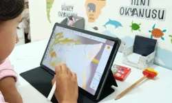 Aile'den 'ekran süresi' uyarısı... 6 yaşındakiler için günde en fazla 1 saat ekran süresi kullanmalı