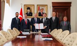 İnegöl'e yeni Aile Sağlığı Merkezi geliyor! İmzalar atıldı