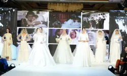 İstanbul'da gelinlik defilesi moda severleri büyüledi